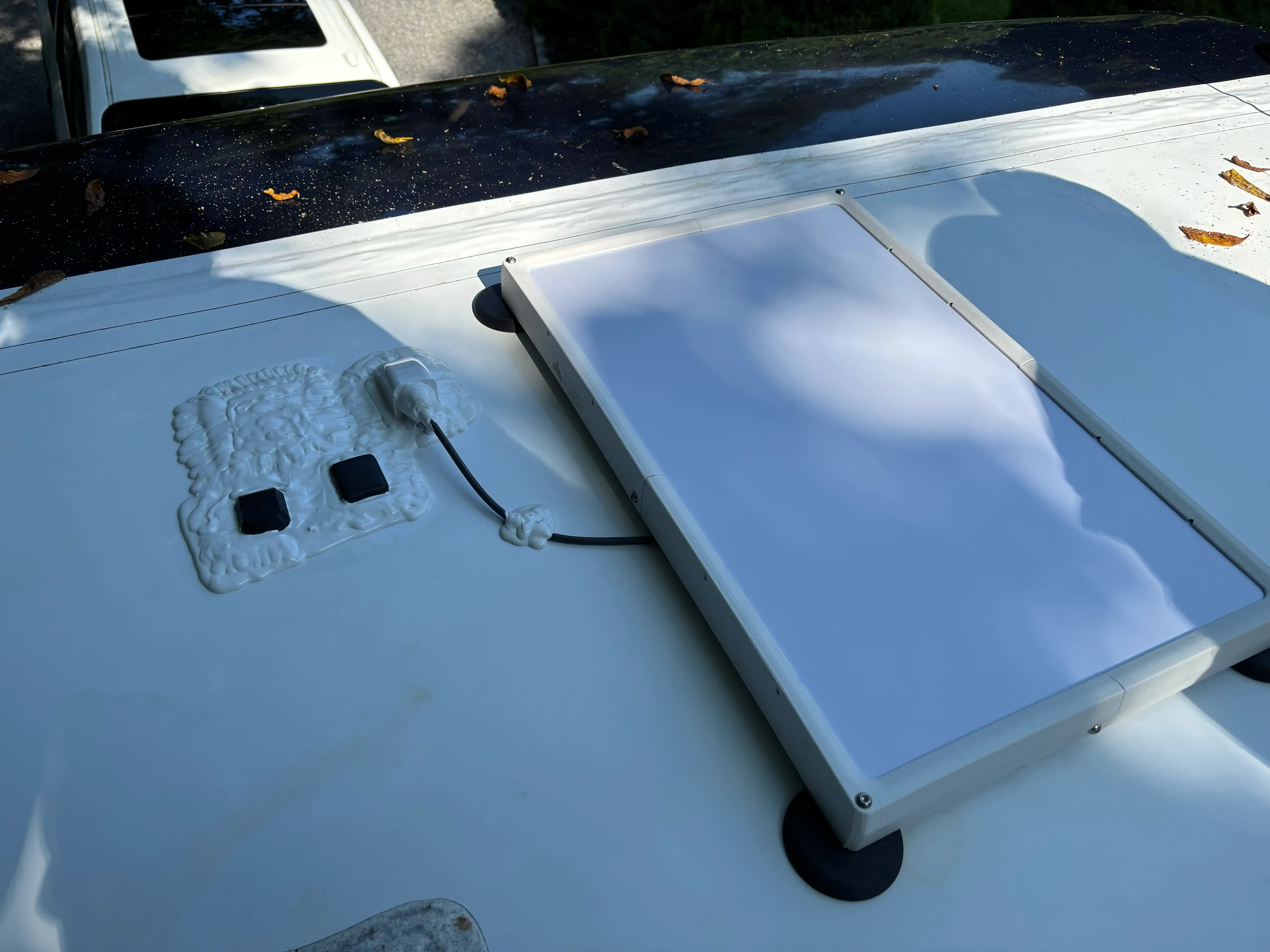 Starlink satellite internet installed on a Newmar Cannon 3947 by TRC.